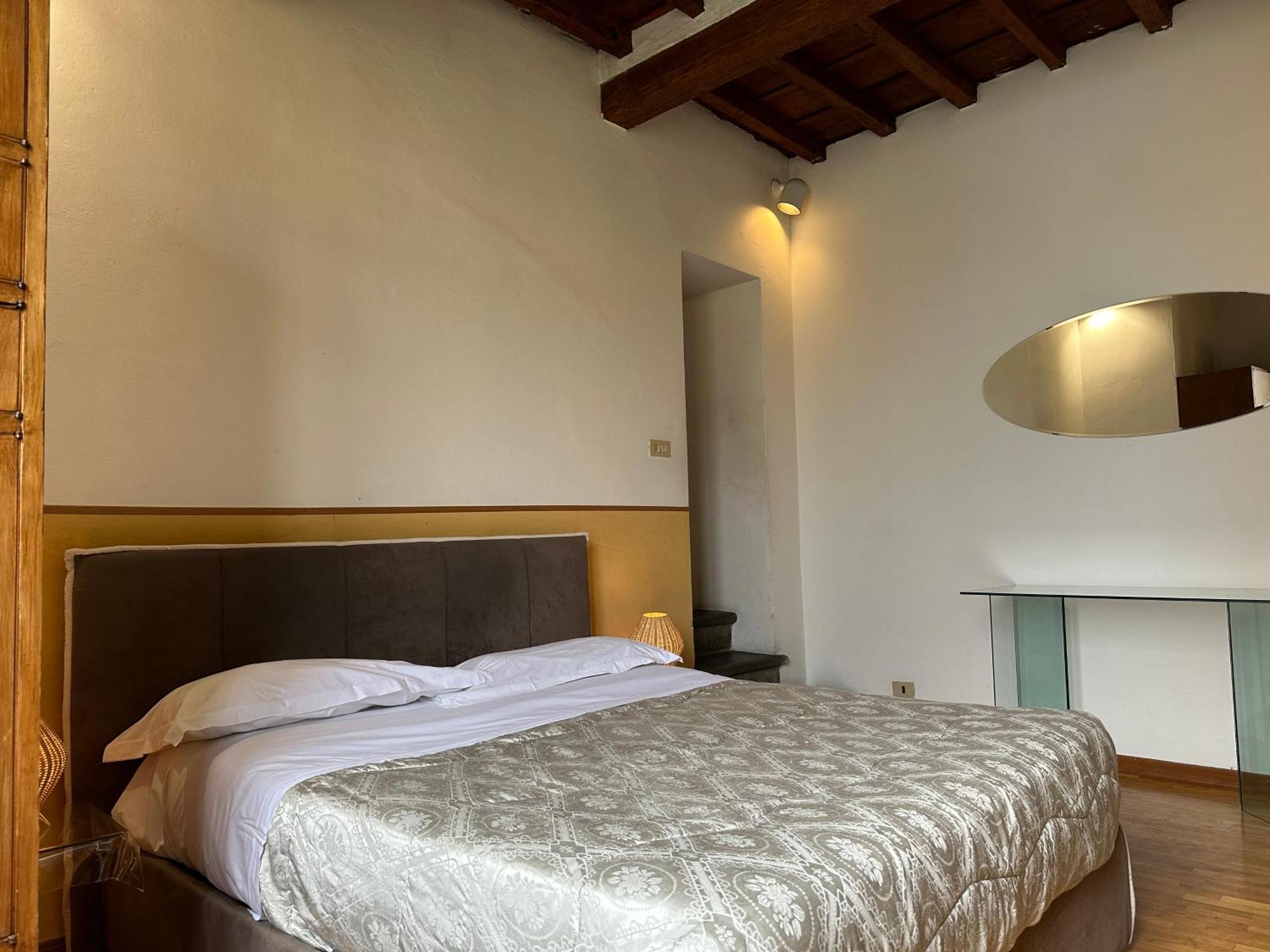 Ponte Vecchio Tower Apartment Флоренция Екстериор снимка
