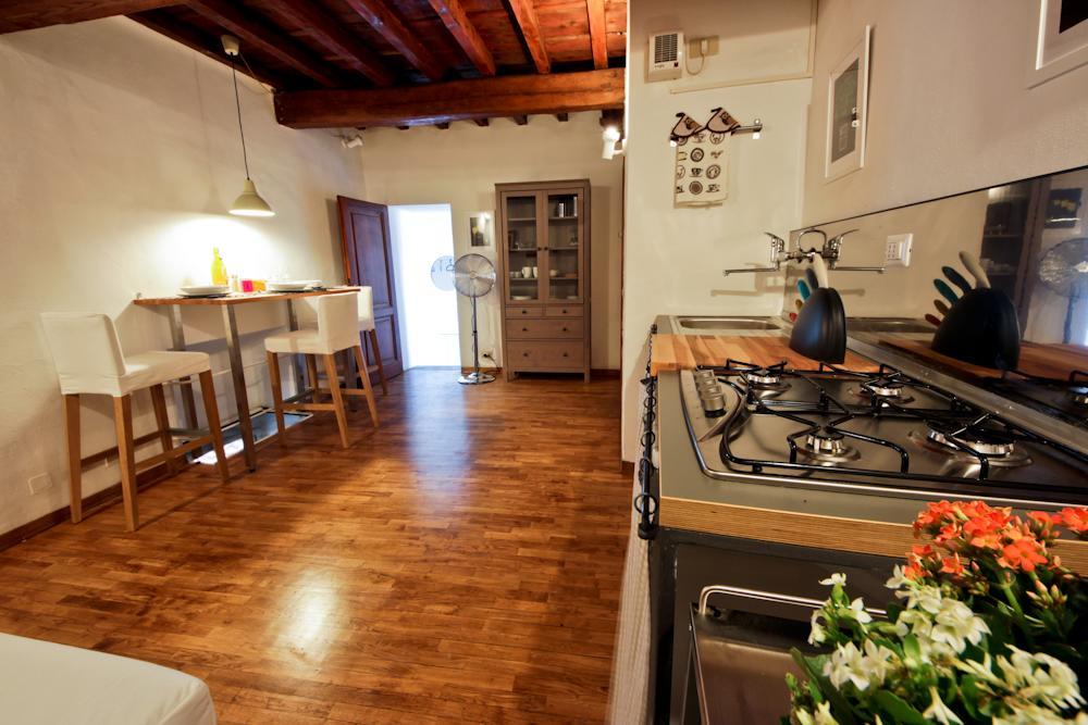 Ponte Vecchio Tower Apartment Флоренция Екстериор снимка